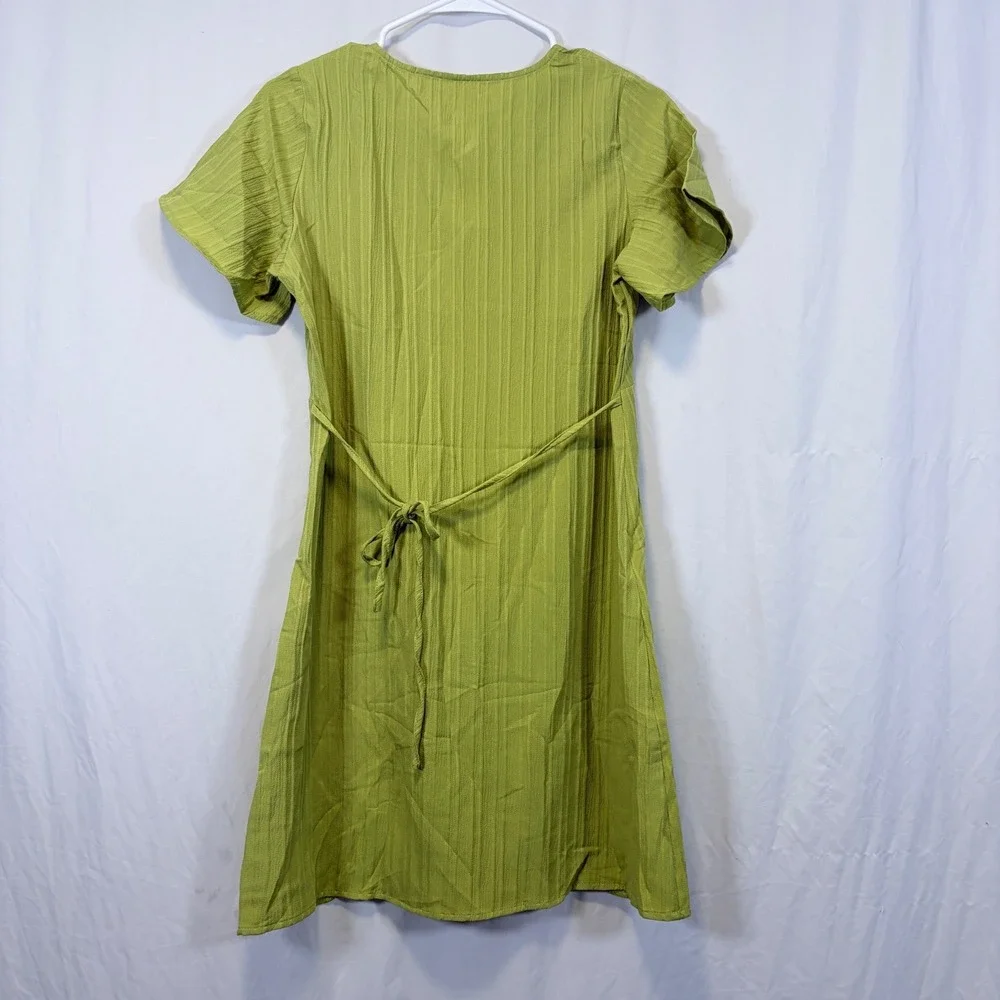 CUPSHE Dress V-Neck Short Sleeve Textured Tie Back Lime Green S‎